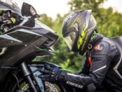 Vorderrad Motorrad mit Fahrer